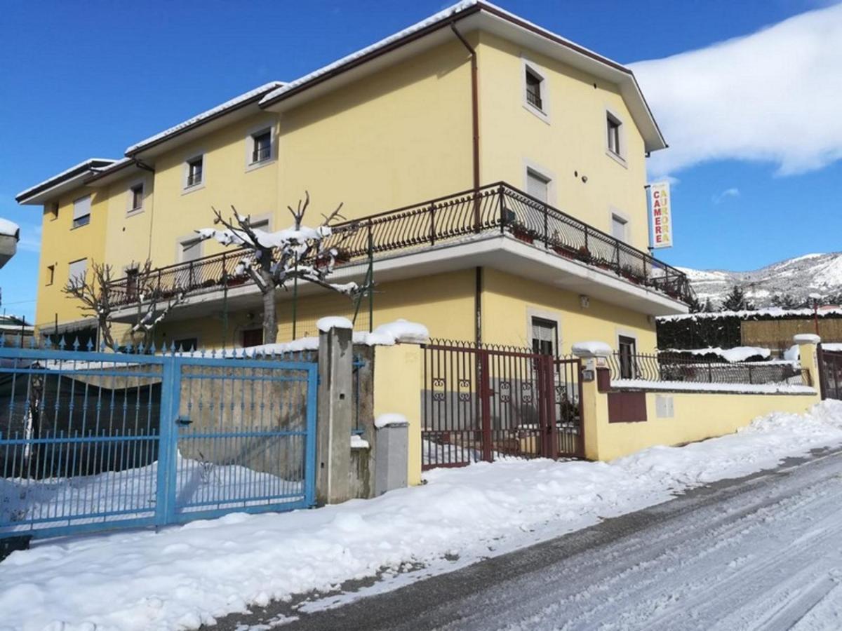 Poggio Picenze Complesso Turistico Aurora - Appartamenti מראה חיצוני תמונה