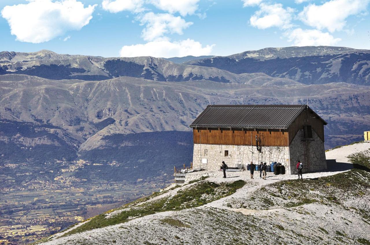 Poggio Picenze Complesso Turistico Aurora - Appartamenti מראה חיצוני תמונה