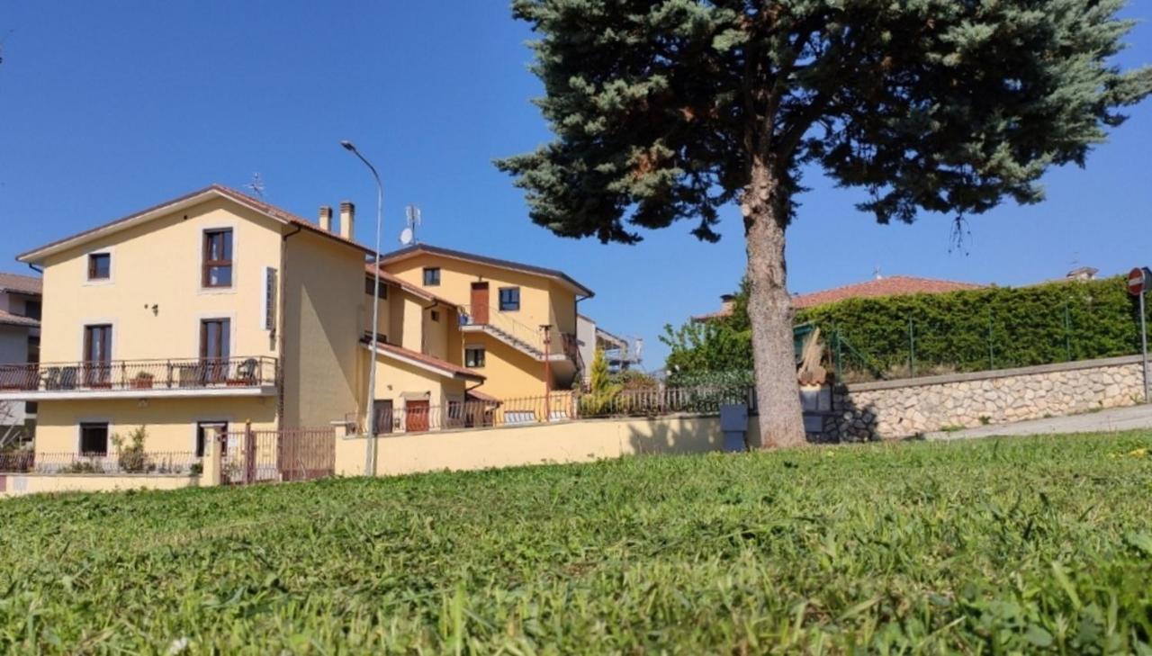 Poggio Picenze Complesso Turistico Aurora - Appartamenti מראה חיצוני תמונה