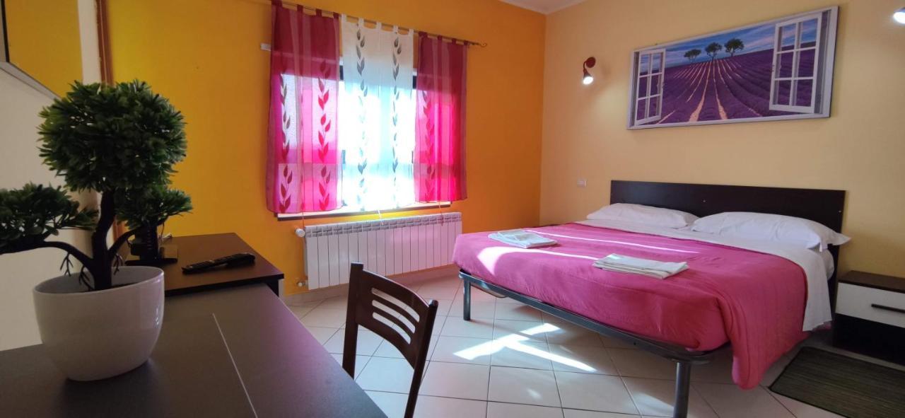 Poggio Picenze Complesso Turistico Aurora - Appartamenti מראה חיצוני תמונה